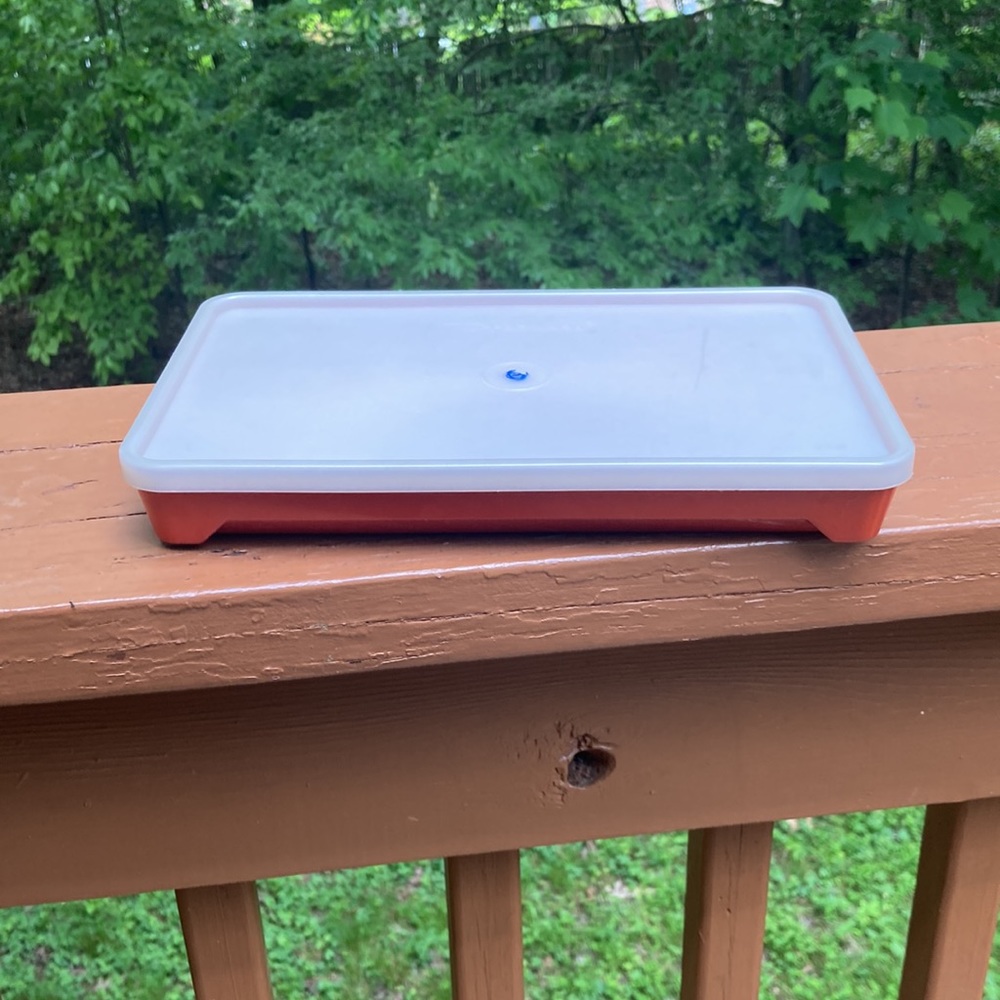Tupperware orange marinating container - Picture 3 of 10